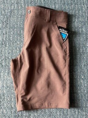 Men's KUHL Shift Amphibia Short 10” Inseam, Brick Color, Men’s size 33